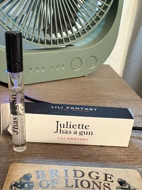 Lili Fantasy Women’s Fragrance Spray - White